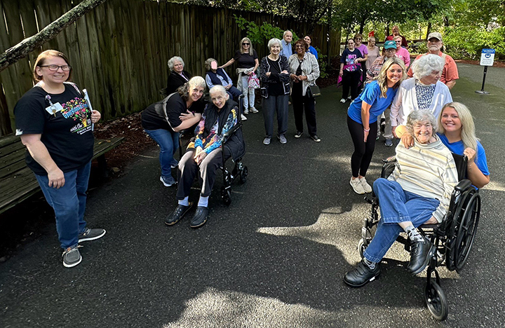 Memory Care residents enjoy a trip to the NC Zoo